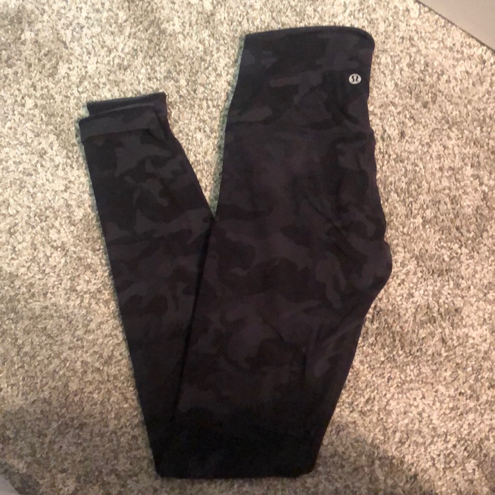 Lululemon Align legging dark camo